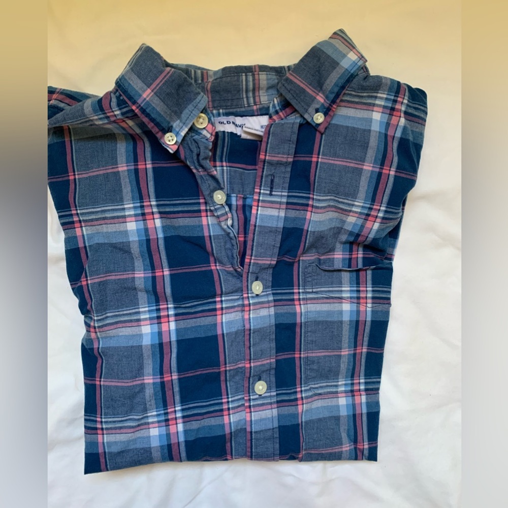 Old Navy size Large short sleeve button down pink and blue plaid - Picture 3 of 5